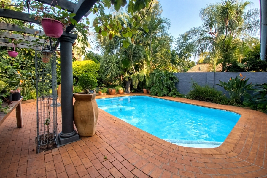 3 Bedroom Property for Sale in Safari Gardens North West